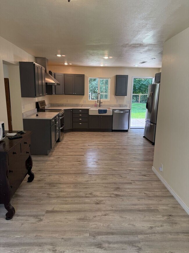 Foto del edificio - 1533 3rd Ave W
