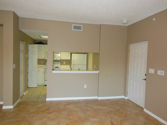 Building Photo - 2811 Grande Pkwy