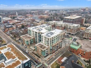 Building Photo - 140 W Franklin St