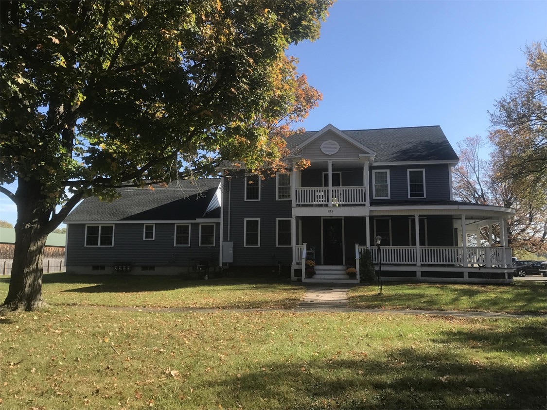 Photo - 132 Middle Street - 4