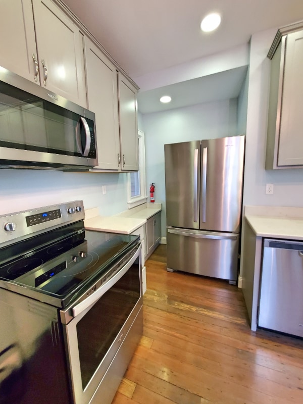 Foto principal - 142 E Maynard Ave