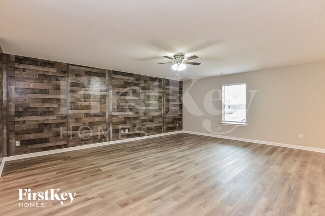 Building Photo - 304 Sportsman Dr