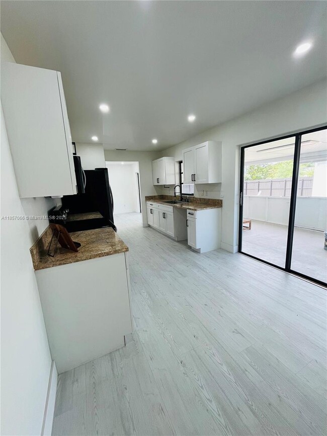 Foto del edificio - 1707 S Curlew Ln