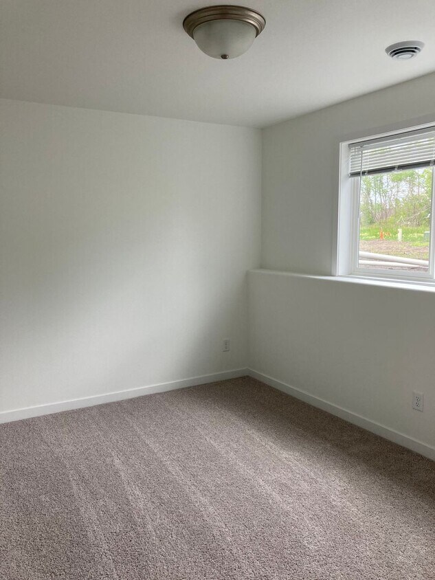 Primary Photo - 3 Bed 3 Bath Twin Home