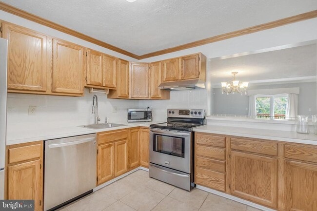 Building Photo - 3005 Brinkley Station Dr