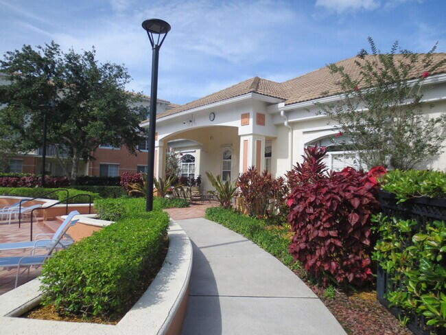 Foto del edificio - 9873 Baywinds Blvd