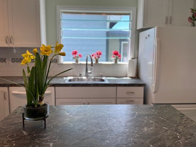 Foto del edificio - 3 bed/2 Bath, Spacious Home in Mount Verno...