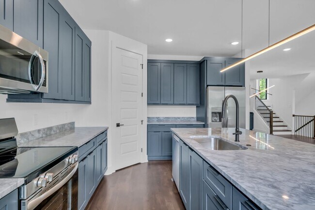 Building Photo - Modern Luxury Living in East Nashville