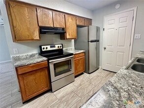 Building Photo - 1307 Barbara Dr