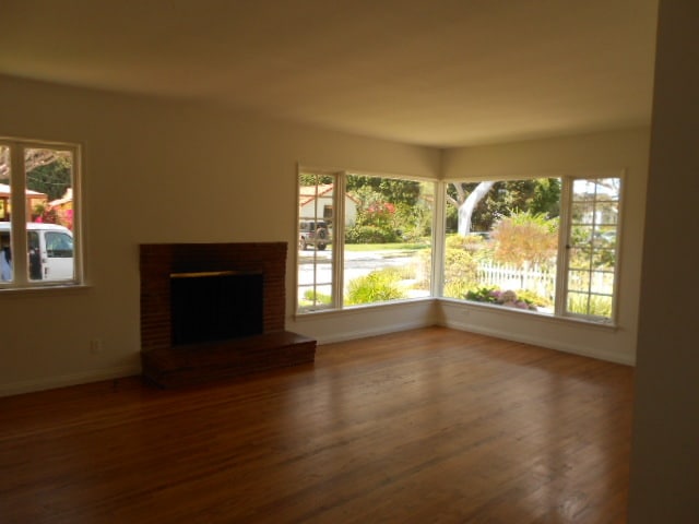 Building Photo - 10842 Oregon Ave