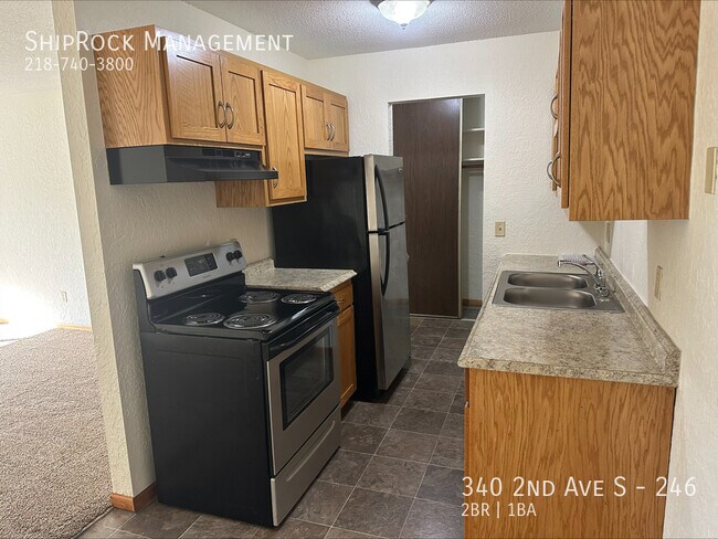 Foto del edificio - Waite Park Crossing 340 - 246