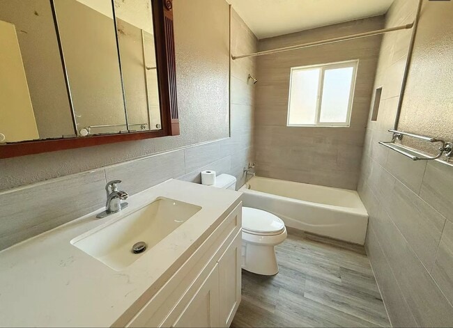 Foto del edificio - 417 Bourdet St