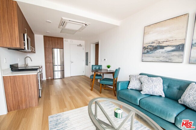 Foto del edificio - 2853 West Blvd