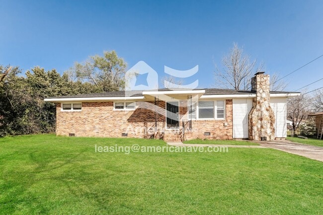 Building Photo - 201 Briarcliff St