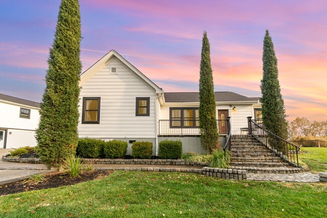 Building Photo - 508 Farrell Dr