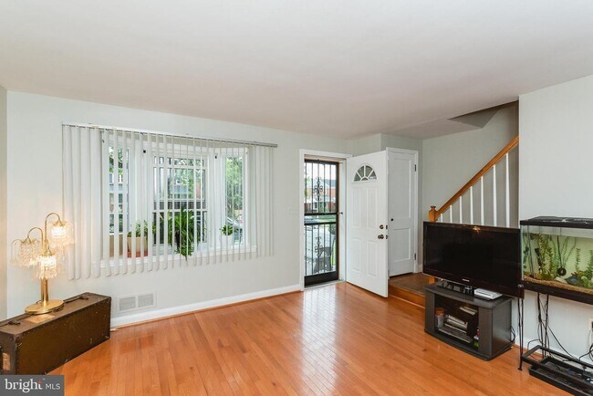 Building Photo - 1243 Gittings Ave