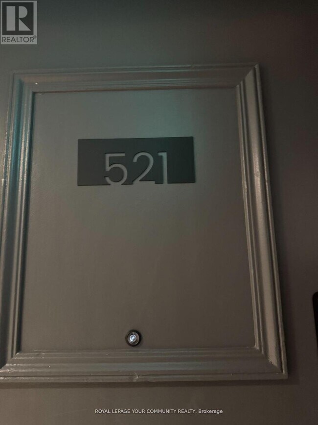 Photo du bâtiment - 135 Tyndall Ave