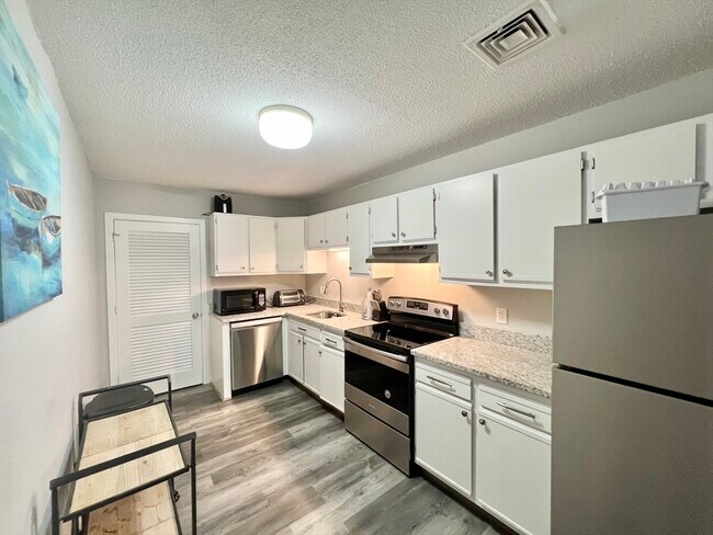 Foto del edificio - 1506 Gorham St