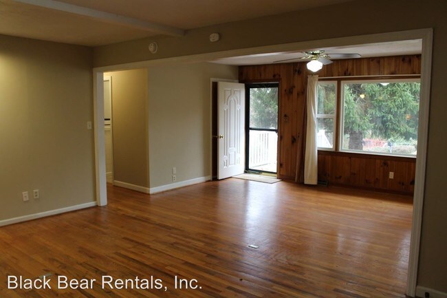 Building Photo - 3 br, 2 bath House - 29 Wentworth Ave