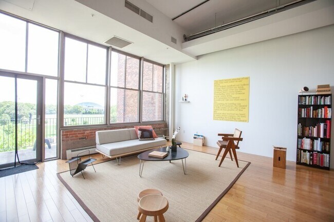Foto del edificio - 156 Porter St