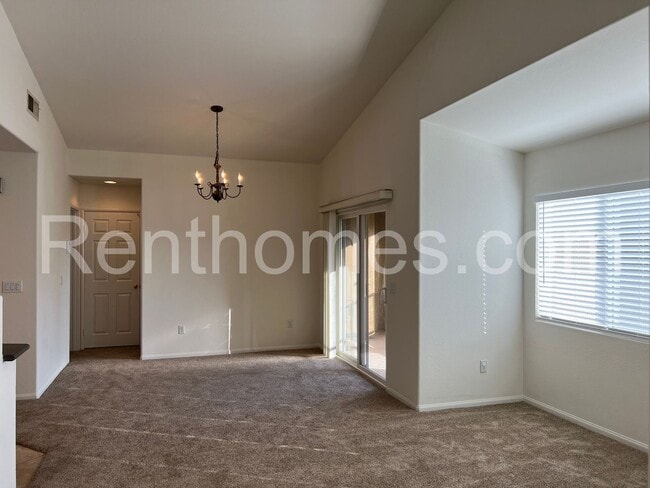 Building Photo - Scripps Ranch, 10326 Scripps Poway Parkway #28 - Close to shopping and easy access to the freeway!