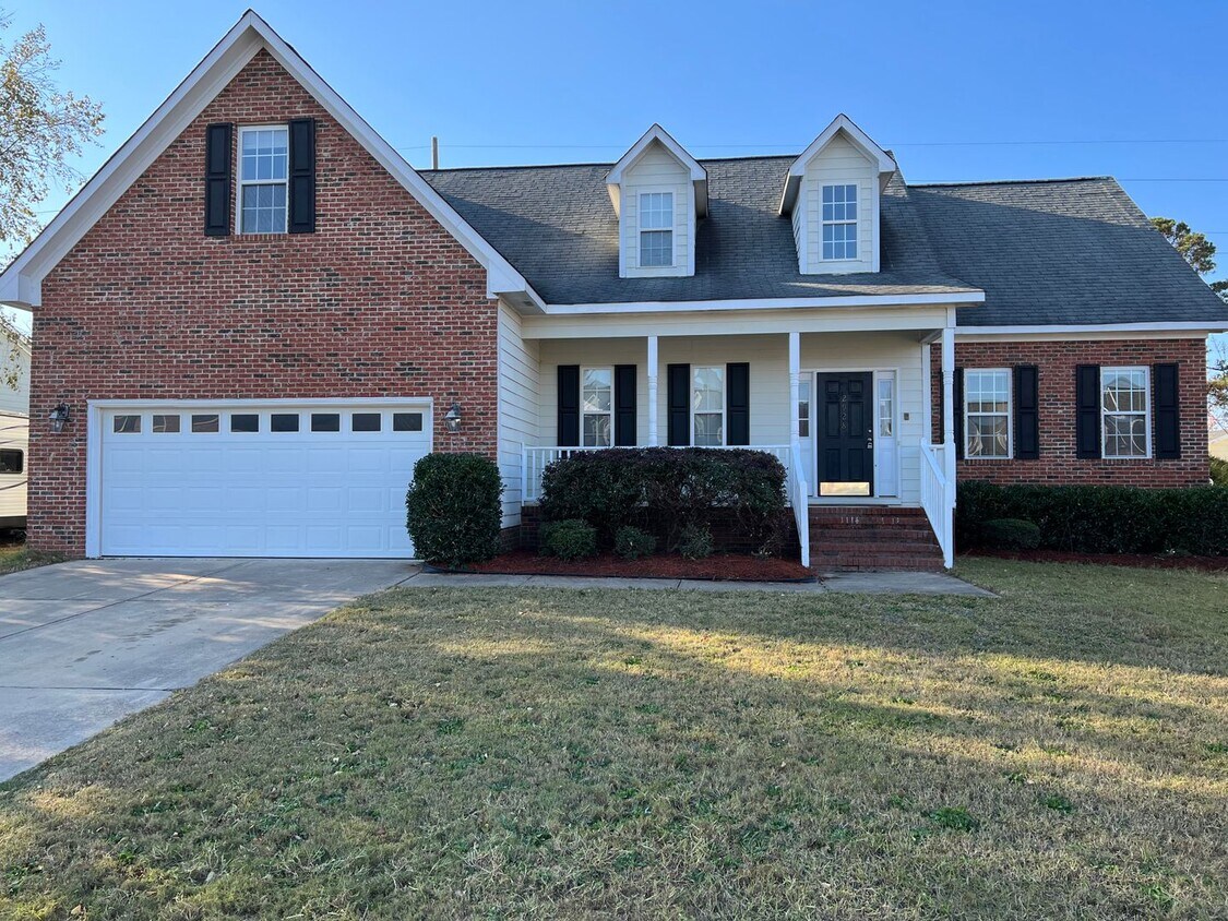 Foto principal - Jack Britt School District! 5br, 2.5 ba