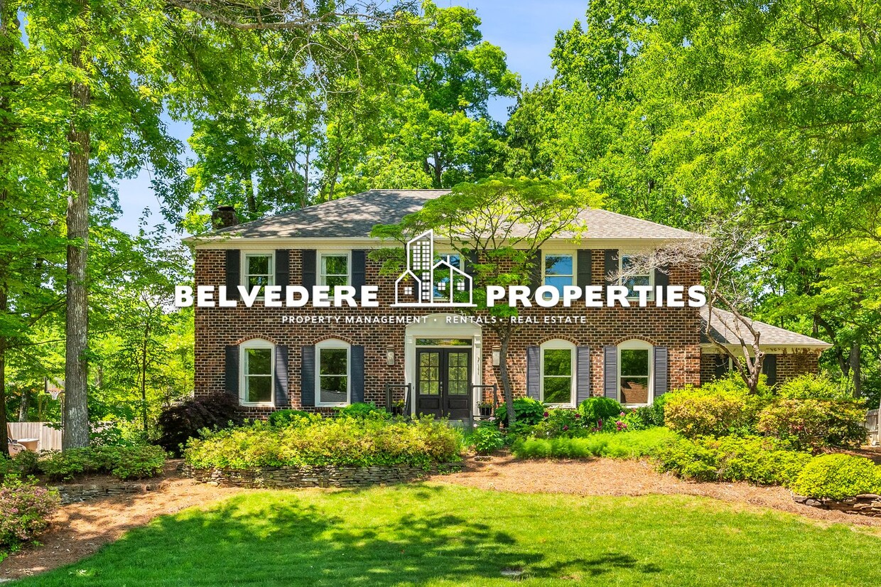Primary Photo - 4 bed in Hamilton Lakes