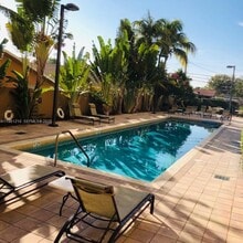 Building Photo - 2665 SW 37th Ave