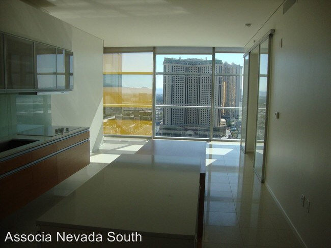 Building Photo - 3722-3726 S Las Vegas Blvd