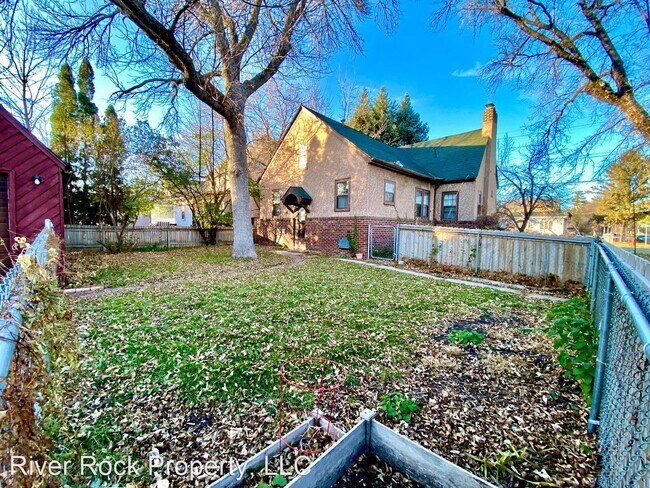 Building Photo - 3 br, 1 bath House - 104 6th Avenue North