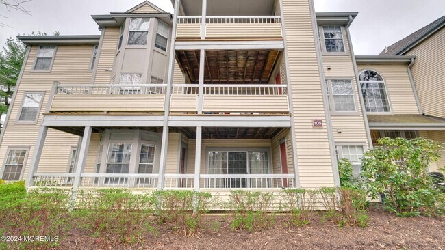Building Photo - 105 Claridge Ct