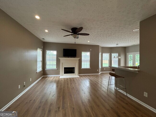 Building Photo - 360 Sunderland Cir