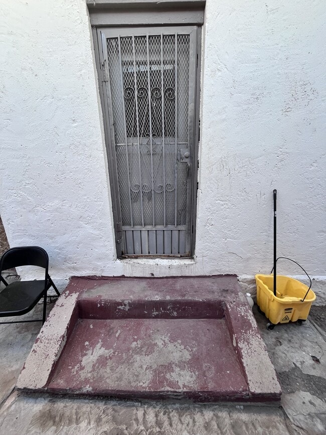 Foto del edificio - 1309 Yandell Dr