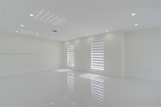 Foto del edificio - 10722 SW 77th Ave