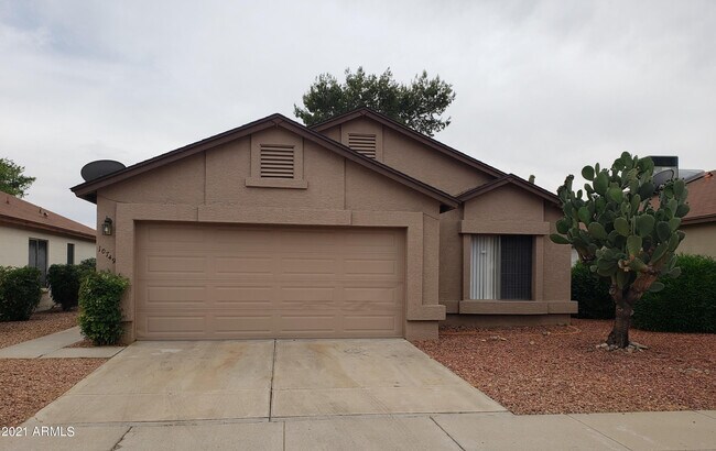 Building Photo - 10749 W Ruth Ave