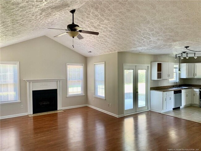 Building Photo - 134 Leslie Ln
