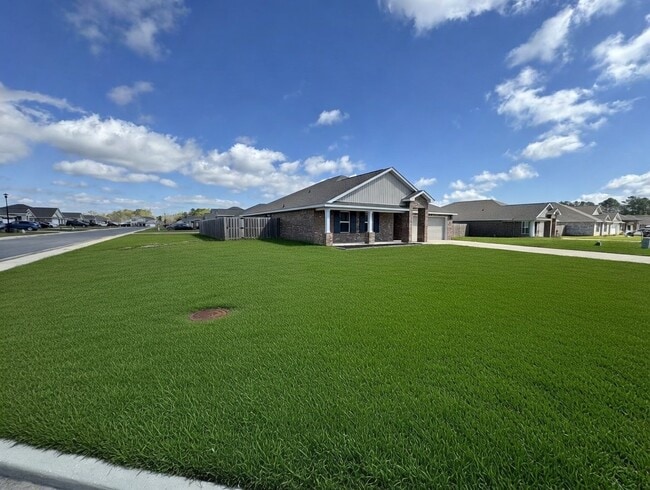 Photo - 15340 Leighwood Ln House