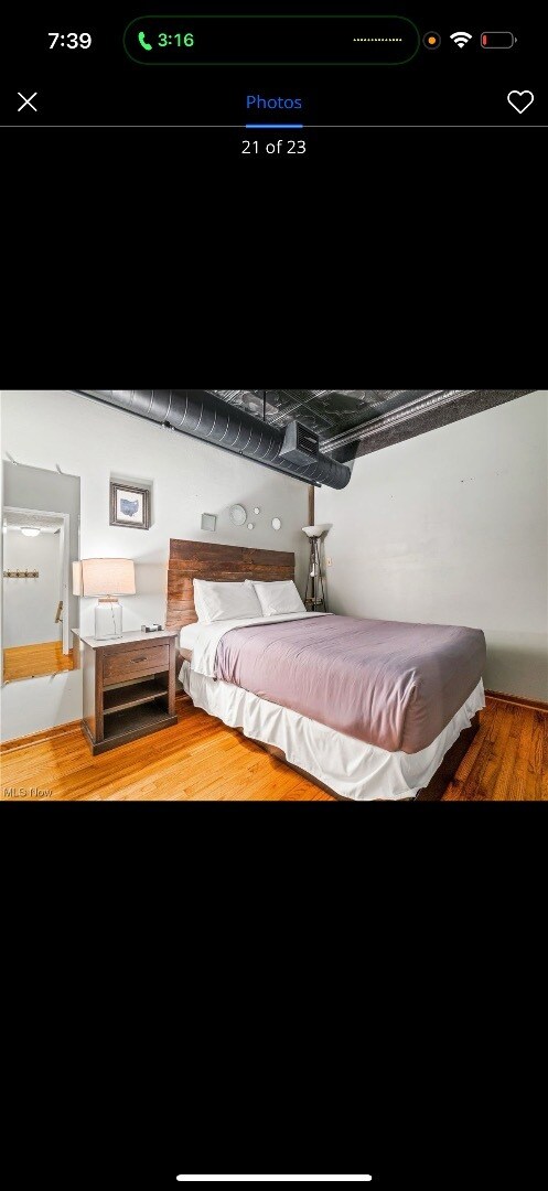 Building Photo - 408 W St Clair Ave