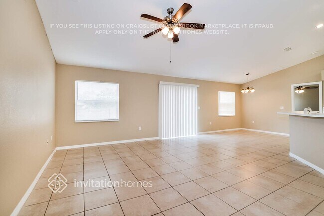 Building Photo - 838 Summer Glen Dr