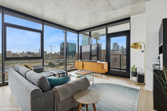 Foto del edificio - 225 N Elizabeth St