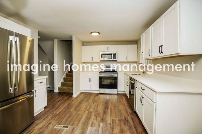 Building Photo - Gorgeous 4 Bedroom Home in Irwin