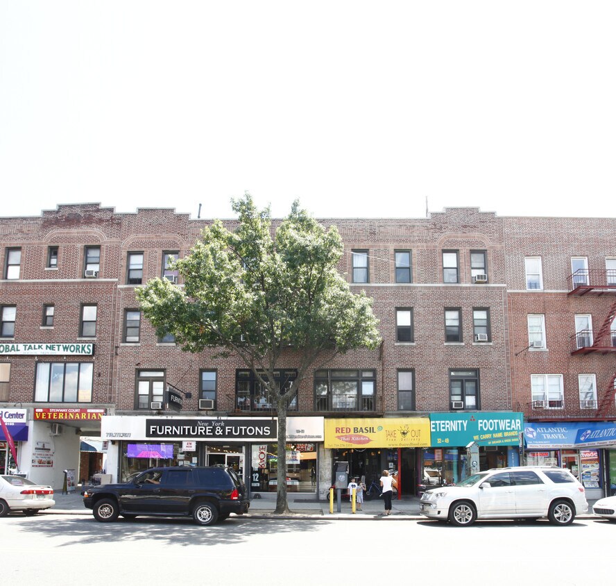 Primary Photo - 32-47 Steinway St
