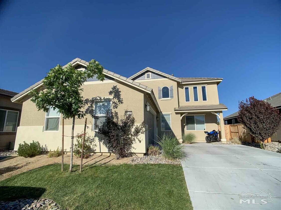 Primary Photo - 1109 Silver Coyote Dr