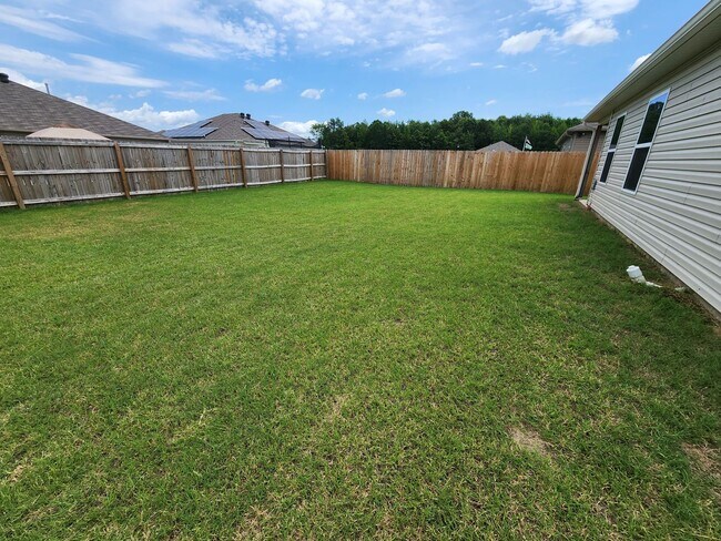 Building Photo - 10209 Brandi Kay Dr