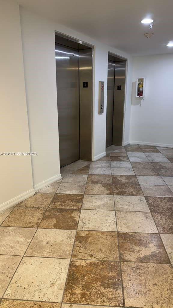 Foto del edificio - 2630 SW 28th St