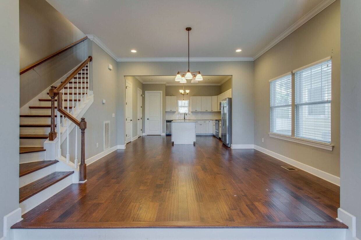 Larger 3 bedroom in The Nations for rent! - Larger 3 bedroom in The Nations for rent!