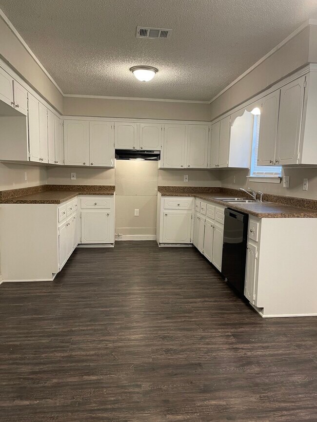 Foto del edificio - 6611 Elmore Rd Little Rock AR 72209