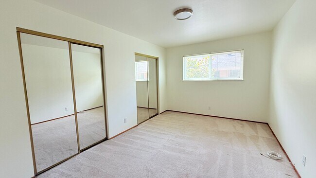 Building Photo - 2053 Central Ave