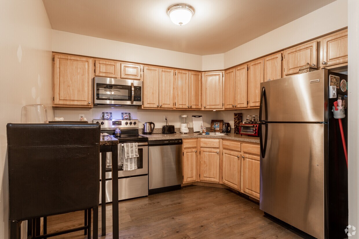 Wimbledon Court Apartments Philadelphia, PA