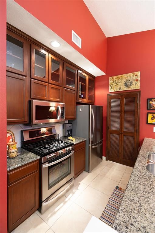 Foto del edificio - 811 Bradford Ave